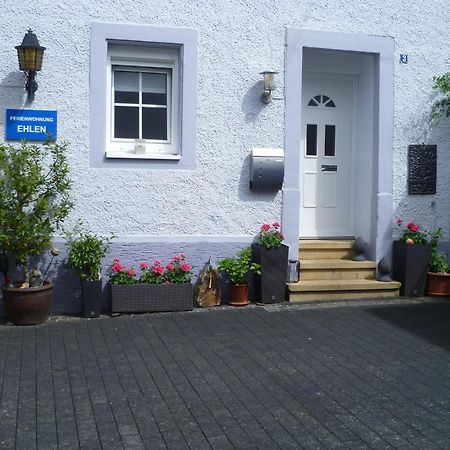 Ferienwohnung Ehlen Im Alten Winzerhaus Цельтінґен-Рахтіґ Екстер'єр фото
