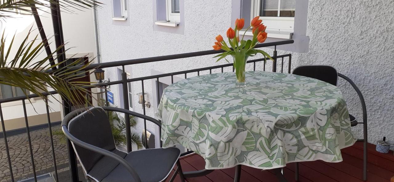 Ferienwohnung Ehlen Im Alten Winzerhaus Цельтінґен-Рахтіґ Екстер'єр фото