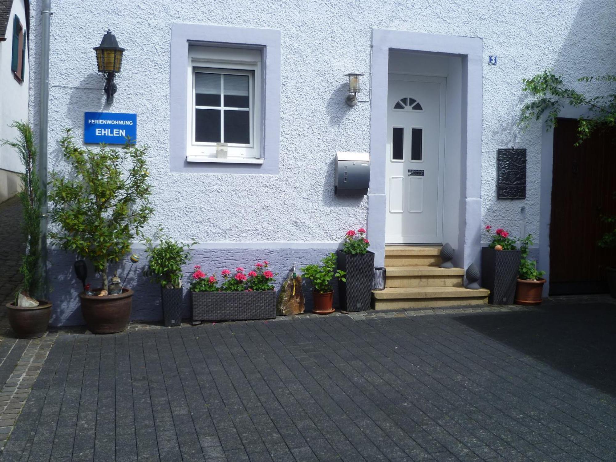 Ferienwohnung Ehlen Im Alten Winzerhaus Цельтінґен-Рахтіґ Екстер'єр фото